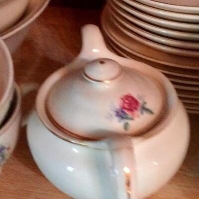 Set of china, earthenware pink flowers