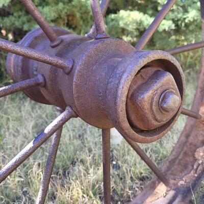 Lot 60: Antique Wagon Wheel #1