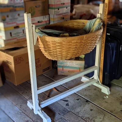 Vintage and Stable Bassinet
