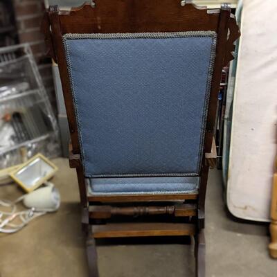 Antique Rocker in Great Condition