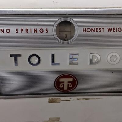 Holy Toledo! It's a Toledo Weight Commercial Scale