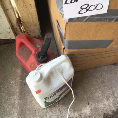 O800 Lot of Garden and Outdoor Chemicals