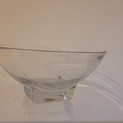Lot 120: (2) Glass Serving Dishes