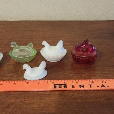 Lot 156: Vintage Miniature Covered Hen Dishes and 1 Rabbit Covered Dish