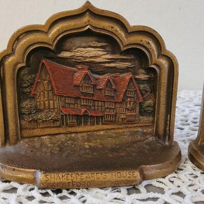 Lot 159: Antique Heavy Brass Shakespeare's House Bookends