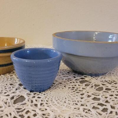 Lot 164: (3) Vintage Stoneware Bowls