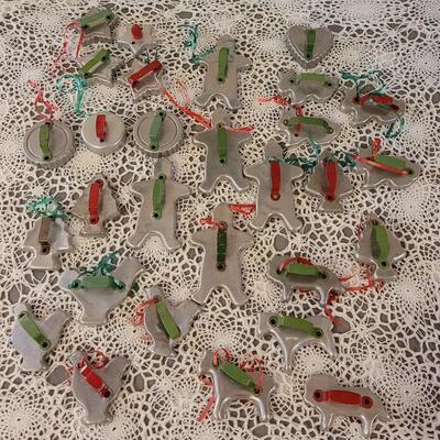 Lot 169: (29) Vintage Cookie Cutters used as Christmas Ornaments