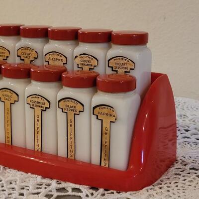 Lot 170: Vintage Griffith's Spice Rack