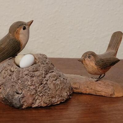 Lot 174: Handcarved Wood Birds Sculpture