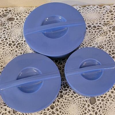 Lot 178: Vintage Hall China Blue Dishes