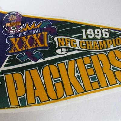 Green Bay Packers NFC Champs 1996 Pennant and Pin Back Button