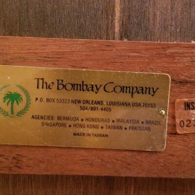 Lot #254  Bombay Company Butlers Table/Bar with lift off tray