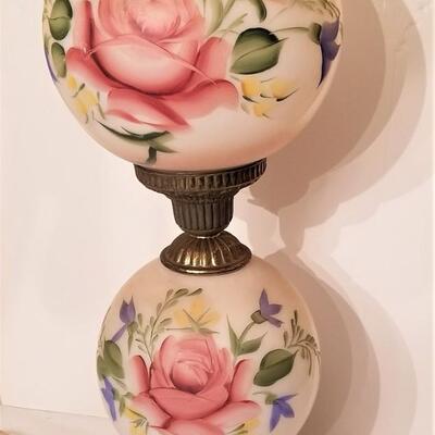 Lot #257  Vintage Gone With the Wind lamp - hand painted
