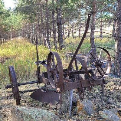 Lot 185: Antique Farming Plow Yard Deco