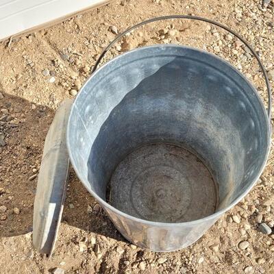 Lot 189: Vintage Galvanized Metal Trash Can w/ Lid