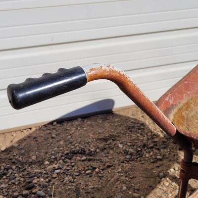 Lot 190: Vintage Metal Wheelbarrow Farm Garden