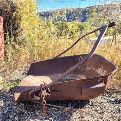Lot 194: Antique Garfield Co. TRACTOR Bucket Attachement