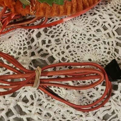 Lot 199: Vintage Light Up Christmas Wreaths (7)
