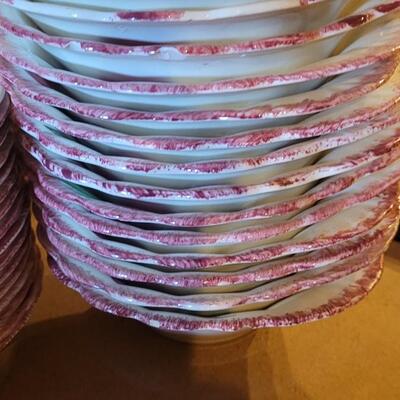 Lot 202: Blue Ridge Pottery Handpainted Crab Apple Large Dish Set