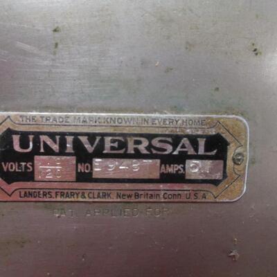Vintage Kitchen Items Universal Toaster