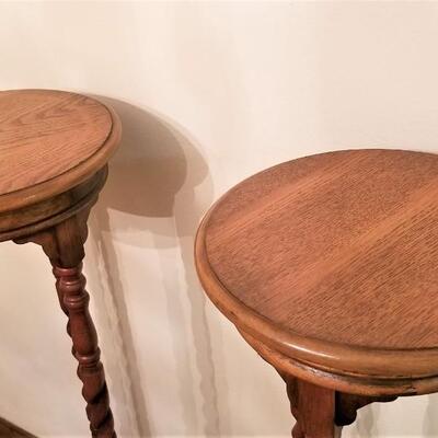 Lot #265  Pair of Contemporary Pedestals/Plant Stands