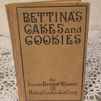Lot 224: 1920's Cook Books (3)