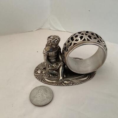 F531 Antique Silverplated Cherub Figural Napkin Ring
