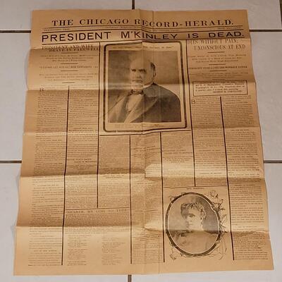 Lot 260: 1901 Chicago Record Newspaper announcing "President M'Kinley is Dead"