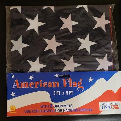 Lot 264: New American Flag 3' Ã— 5'