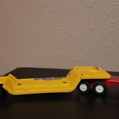 Lot 269: Vintage Tonka Mini Trucks and Trailers (3)