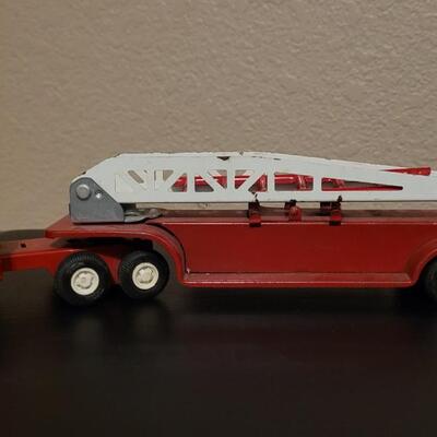 Lot 269: Vintage Tonka Mini Trucks and Trailers (3)