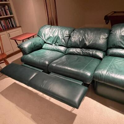 Hunter green leather sectional with recliners