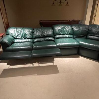 Hunter green leather sectional with recliners