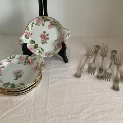 E574 Set of 6 Limoge Plates with 6 Silverplated Forks