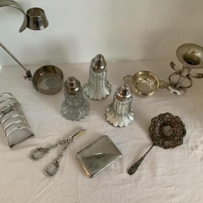 E577 Lot of Misc. Silverplated Home Decor