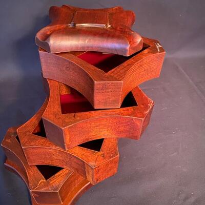 Wooden swivel organizer/jewelry box