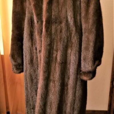 Lot #271  Beautiful Full Length Mink Coat (Kreegers) - great condition