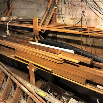 Large Lot of Construction Wood Beams and Planks and Scraps