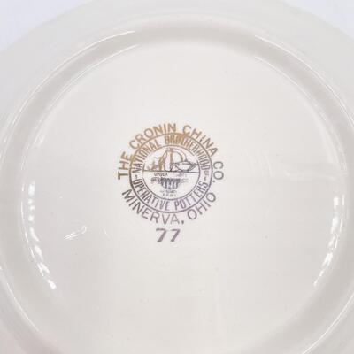VINTAGE NATIONAL BROTHERHOOD OPERATIVE POTTERS DECORATIVE 9.5â€ BOWL