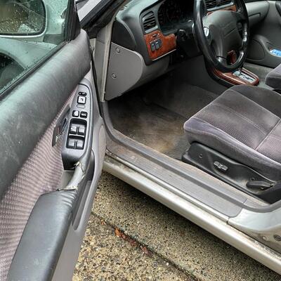 Silver Suburu Legacy 2004 Wagon Car