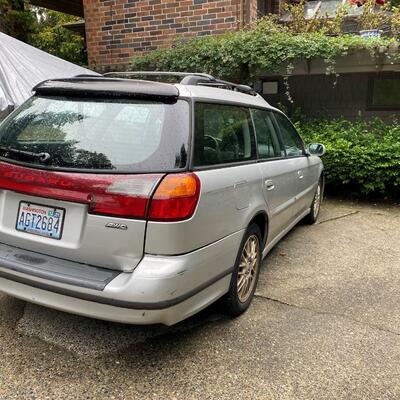Silver Suburu Legacy 2004 Wagon Car
