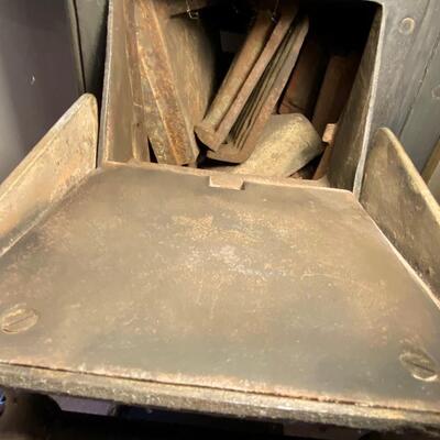 Majestic Manufacturing Co Antique Stove Oven Blue and Silver