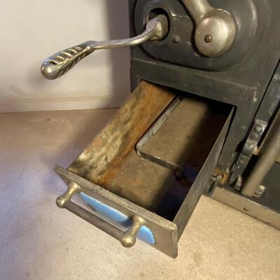 Majestic Manufacturing Co Antique Stove Oven Blue and Silver