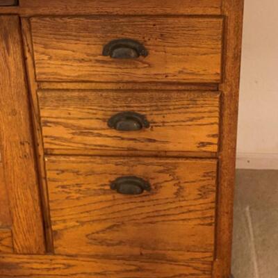 Early 20th Century Hoosier Oak Kitchen Cabinet