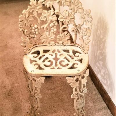 Lot #286  Charming Vintage Cast Iron Garden Chair