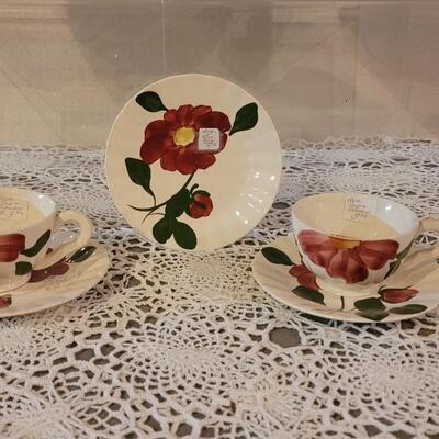 Lot 19: Blue Ridge Pottery Set