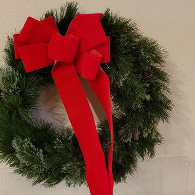 Lot 24: Christmas Wreath