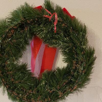 Lot 24: Christmas Wreath