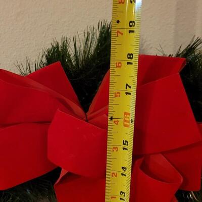 Lot 24: Christmas Wreath