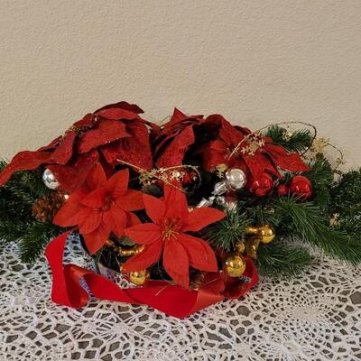 Lot 29: Vintage Plastic Christmas Serving Dishes & Poinsettia Table Display